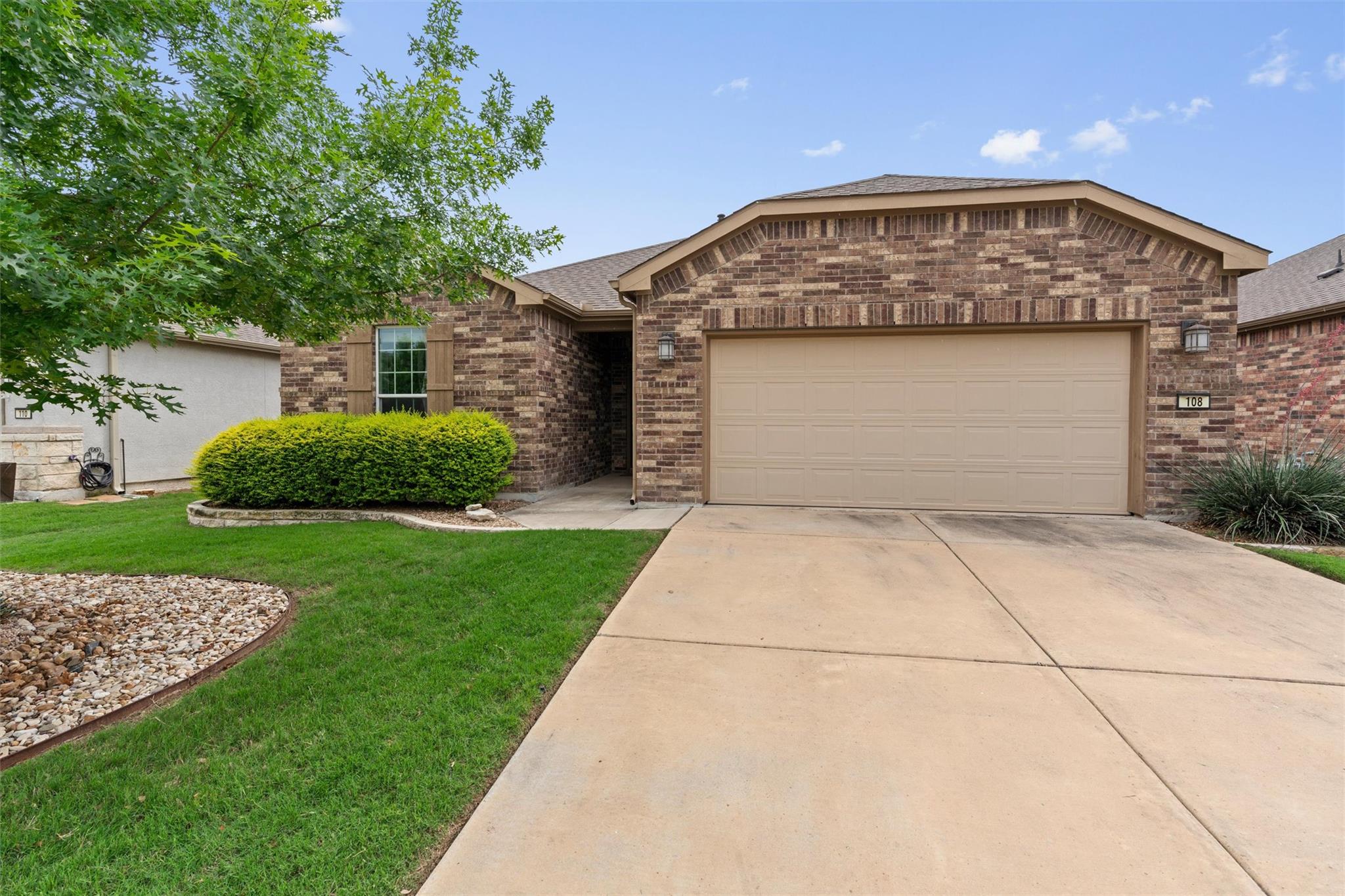 108 Calhoun Ln, Georgetown, TX 78633