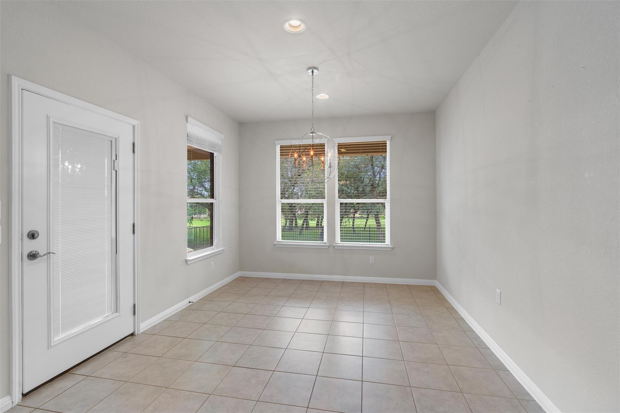 108 Calhoun Ln, Georgetown, TX 78633