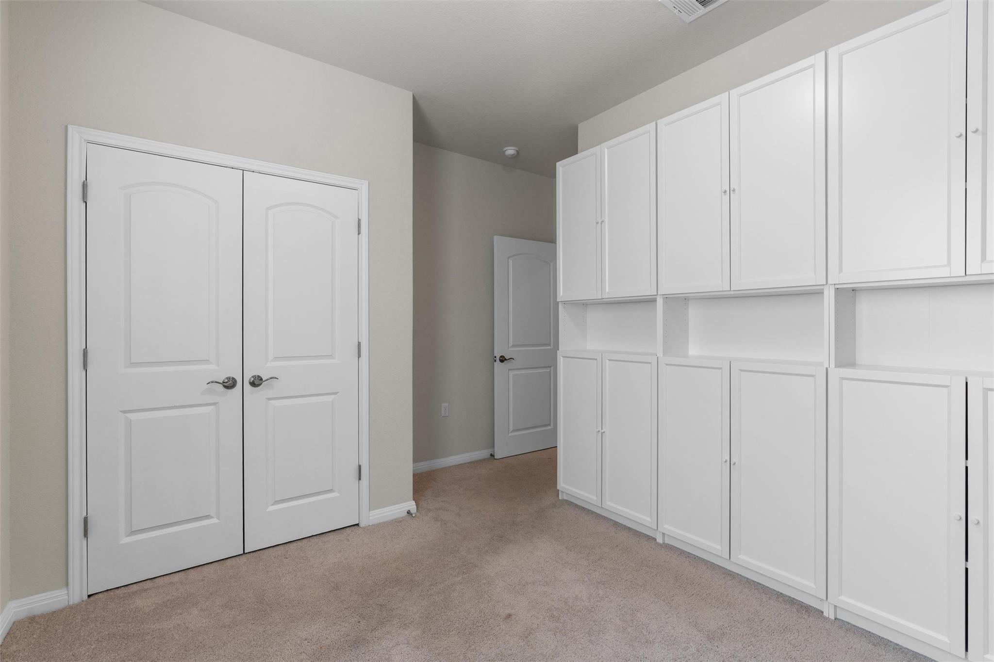 108 Calhoun Ln, Georgetown, TX 78633