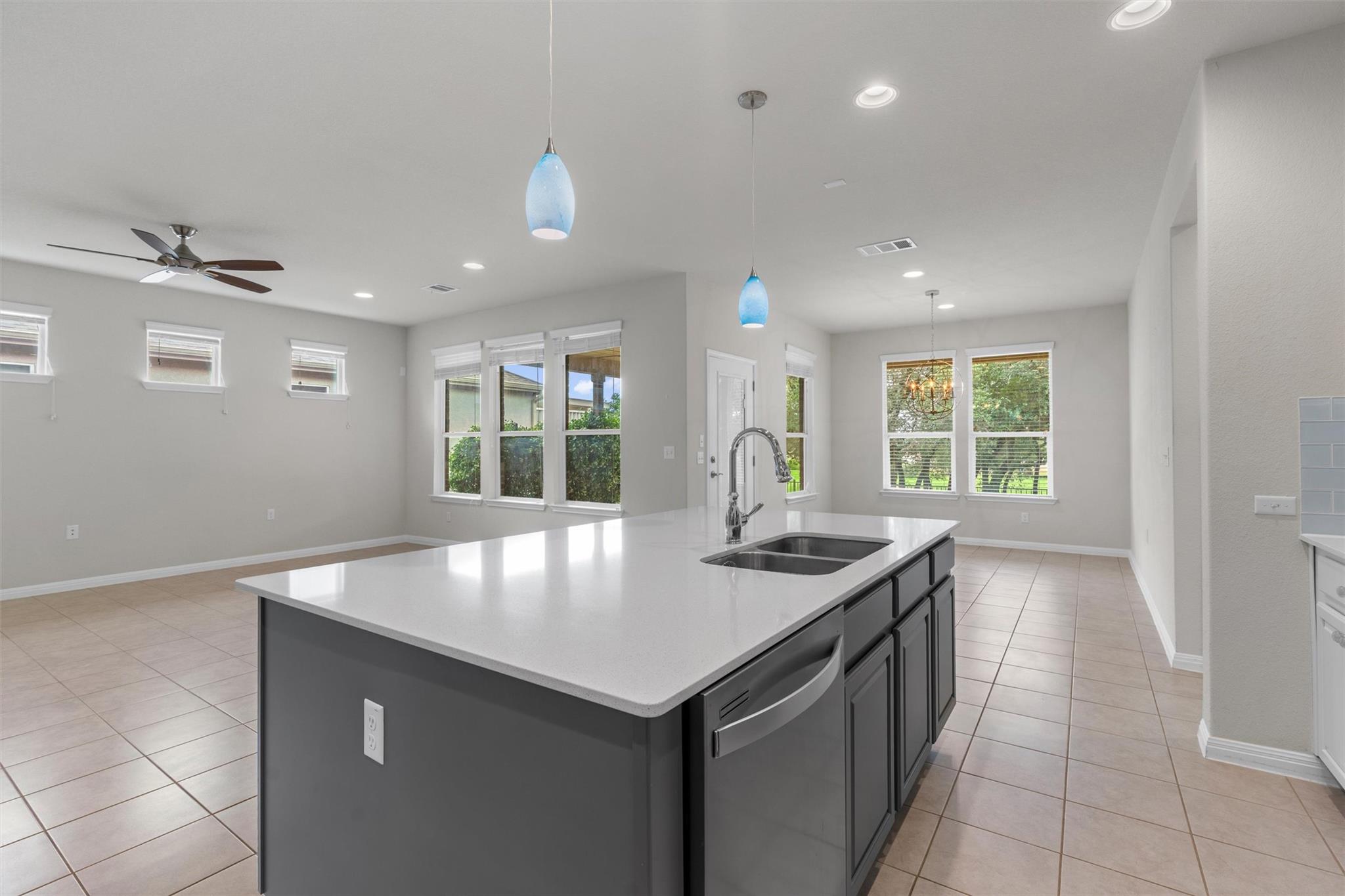 108 Calhoun Ln, Georgetown, TX 78633
