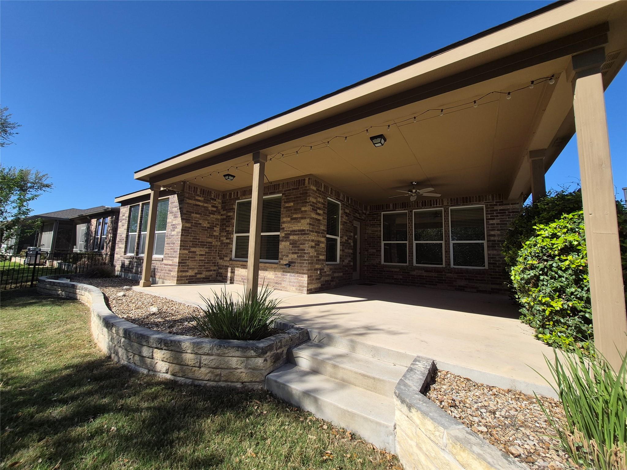 108 Calhoun Ln, Georgetown, TX 78633