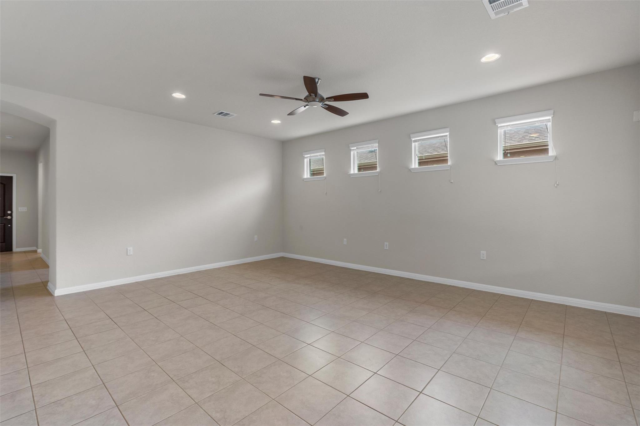 108 Calhoun Ln, Georgetown, TX 78633