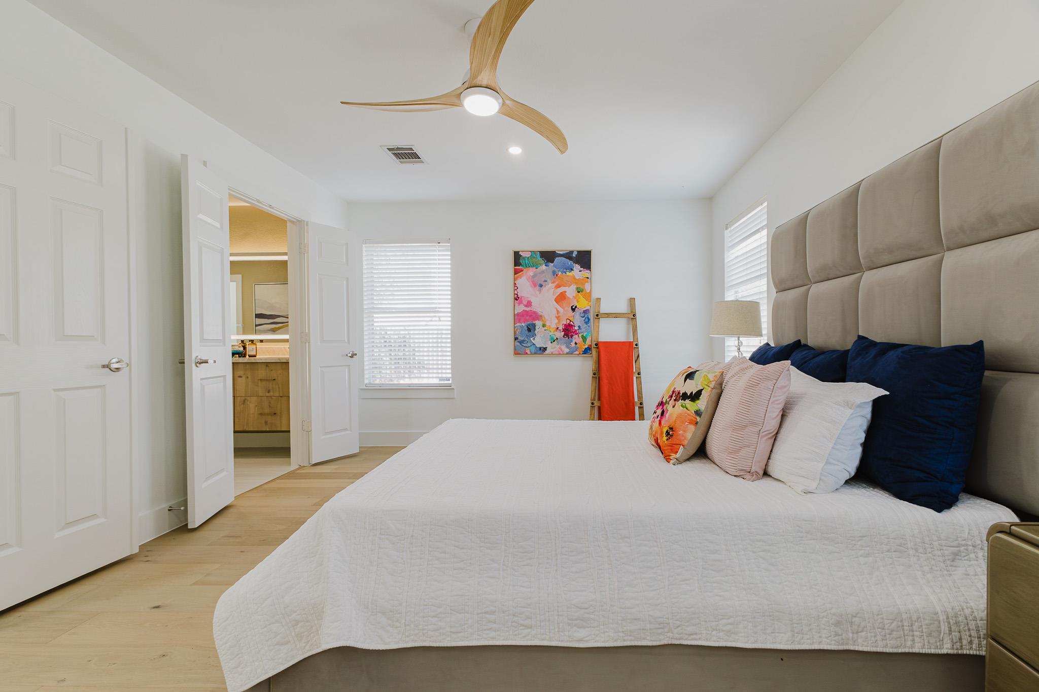 9513 LINKMEADOW Dr, Austin, TX 78748