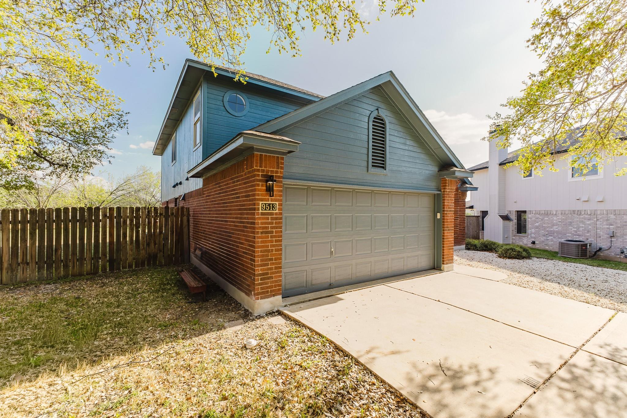 9513 LINKMEADOW Dr, Austin, TX 78748