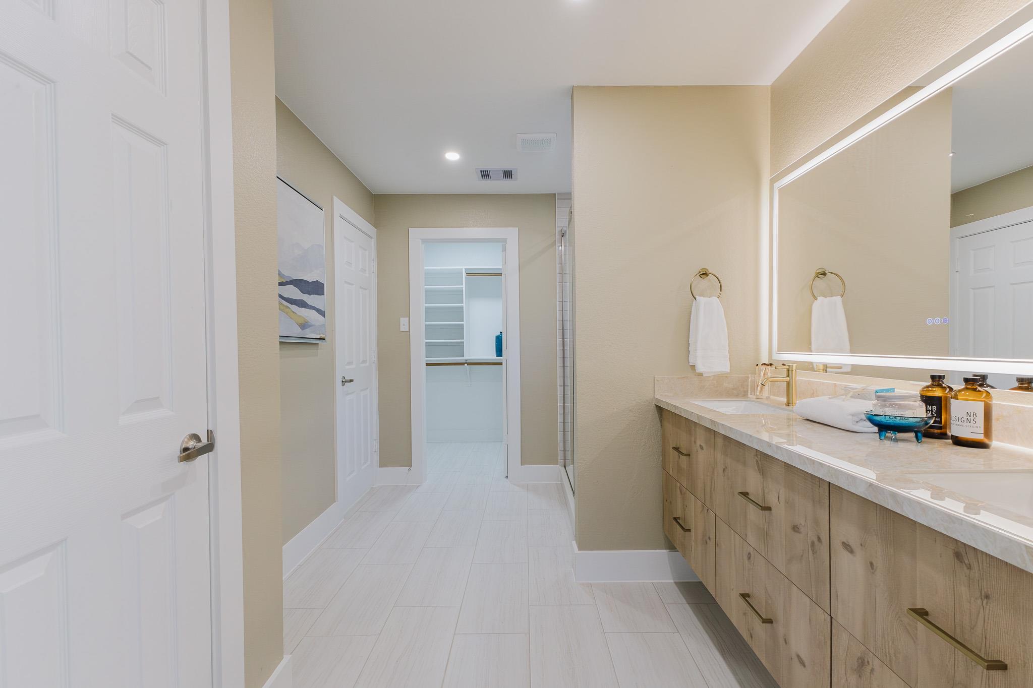 9513 LINKMEADOW Dr, Austin, TX 78748