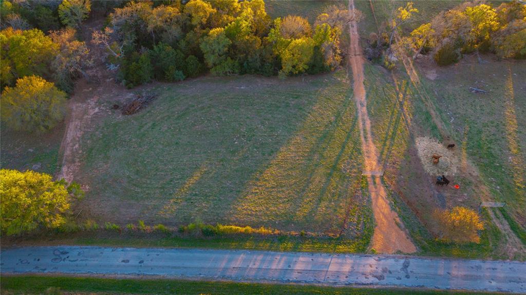 1700 County Road 216, Giddings, TX 78942