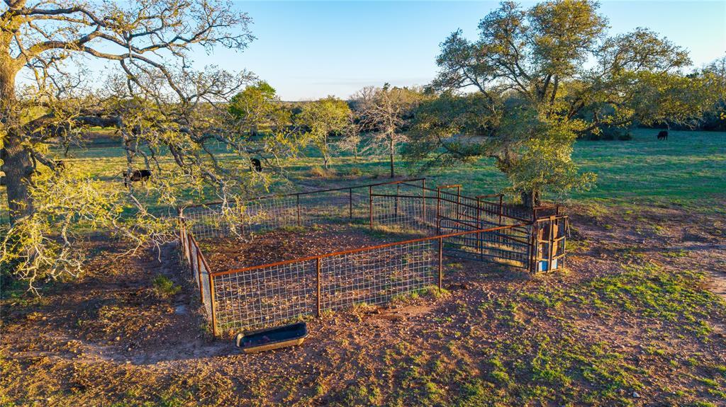 1700 County Road 216, Giddings, TX 78942