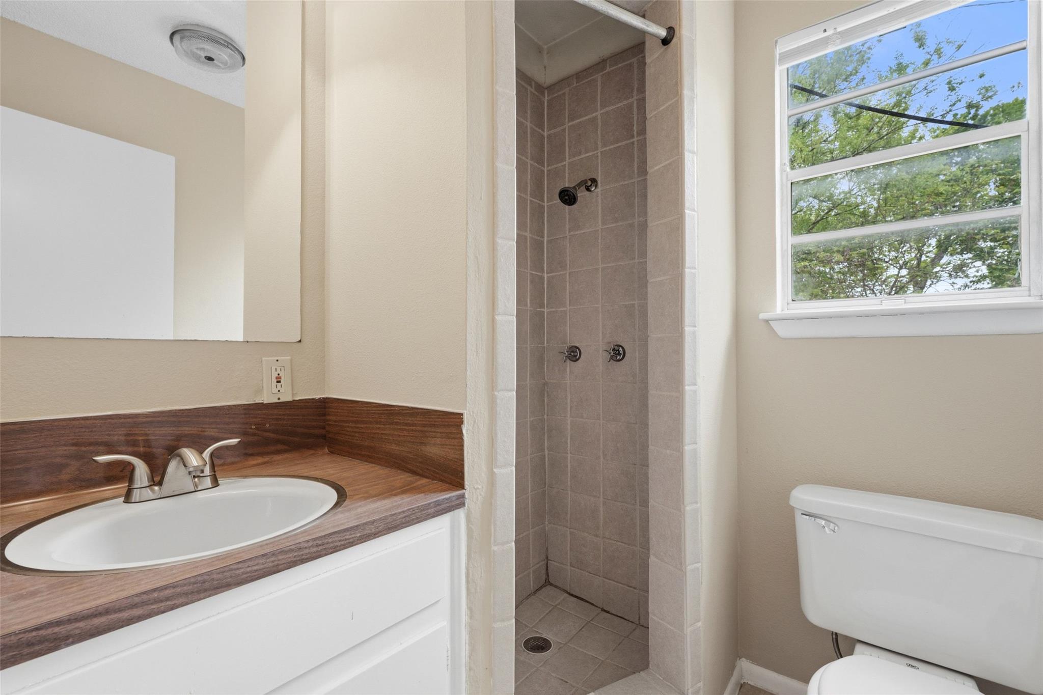 7404 Bucknell Dr, Austin, TX 78723