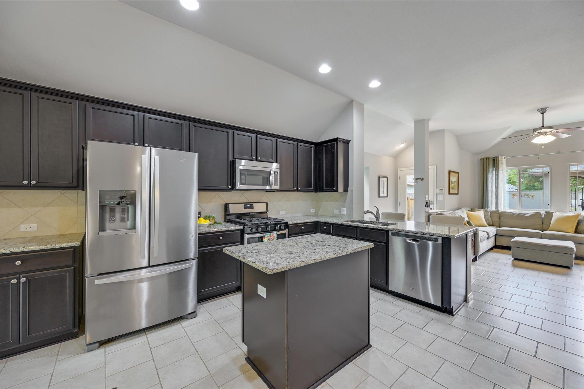 358 Tilly Ln, Buda, TX 78610