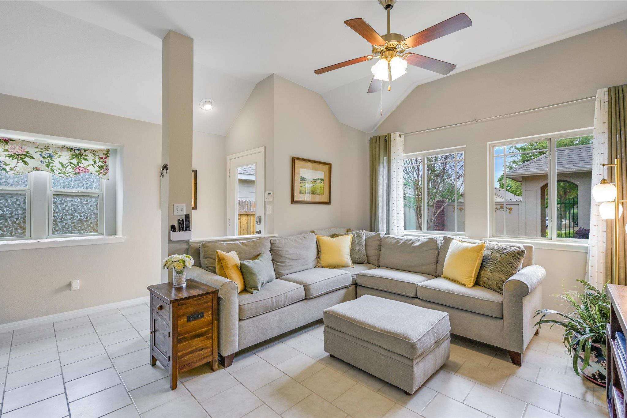 358 Tilly Ln, Buda, TX 78610