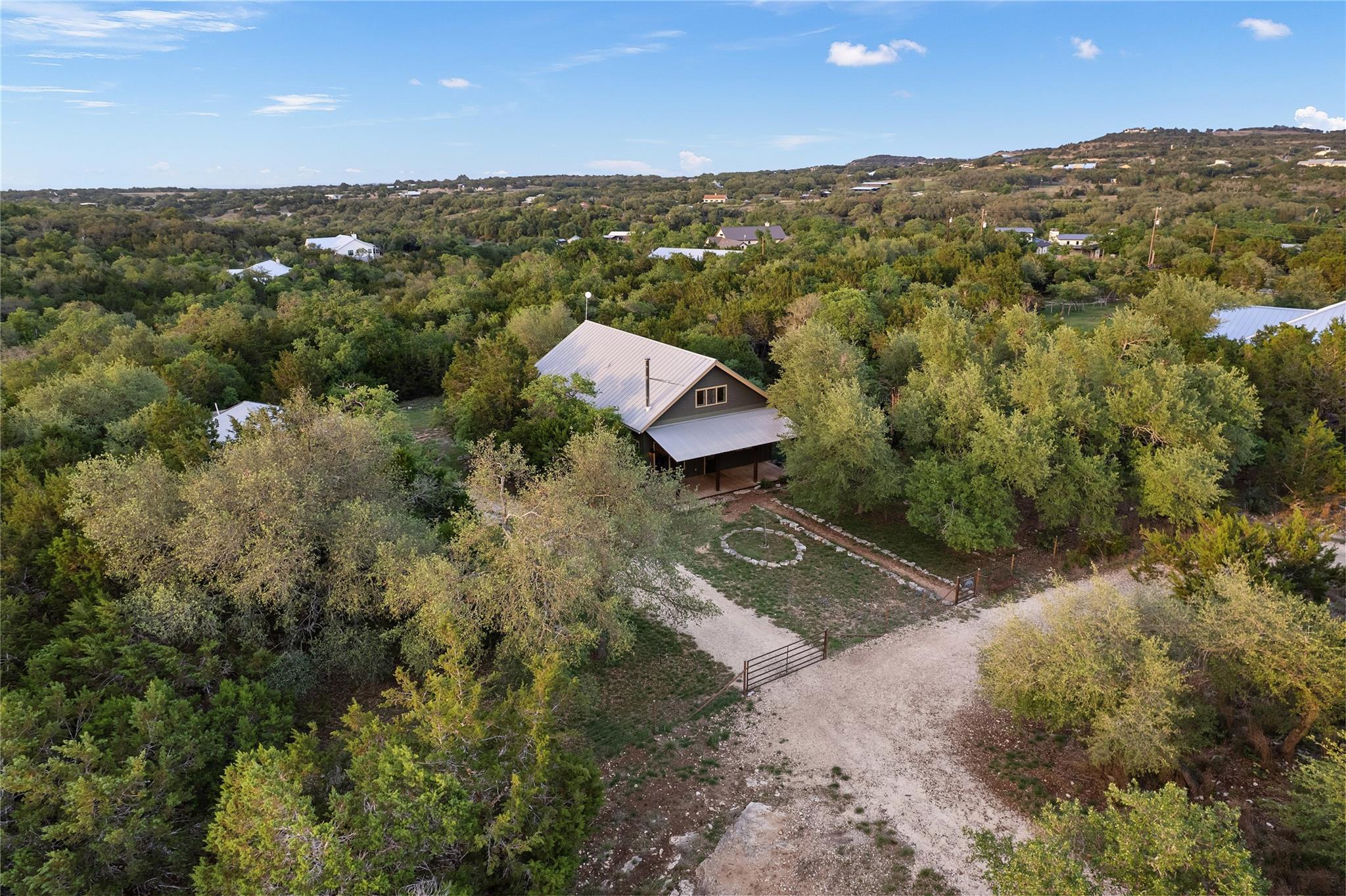 786 Beauchamp Rd, Dripping Springs, TX 78620