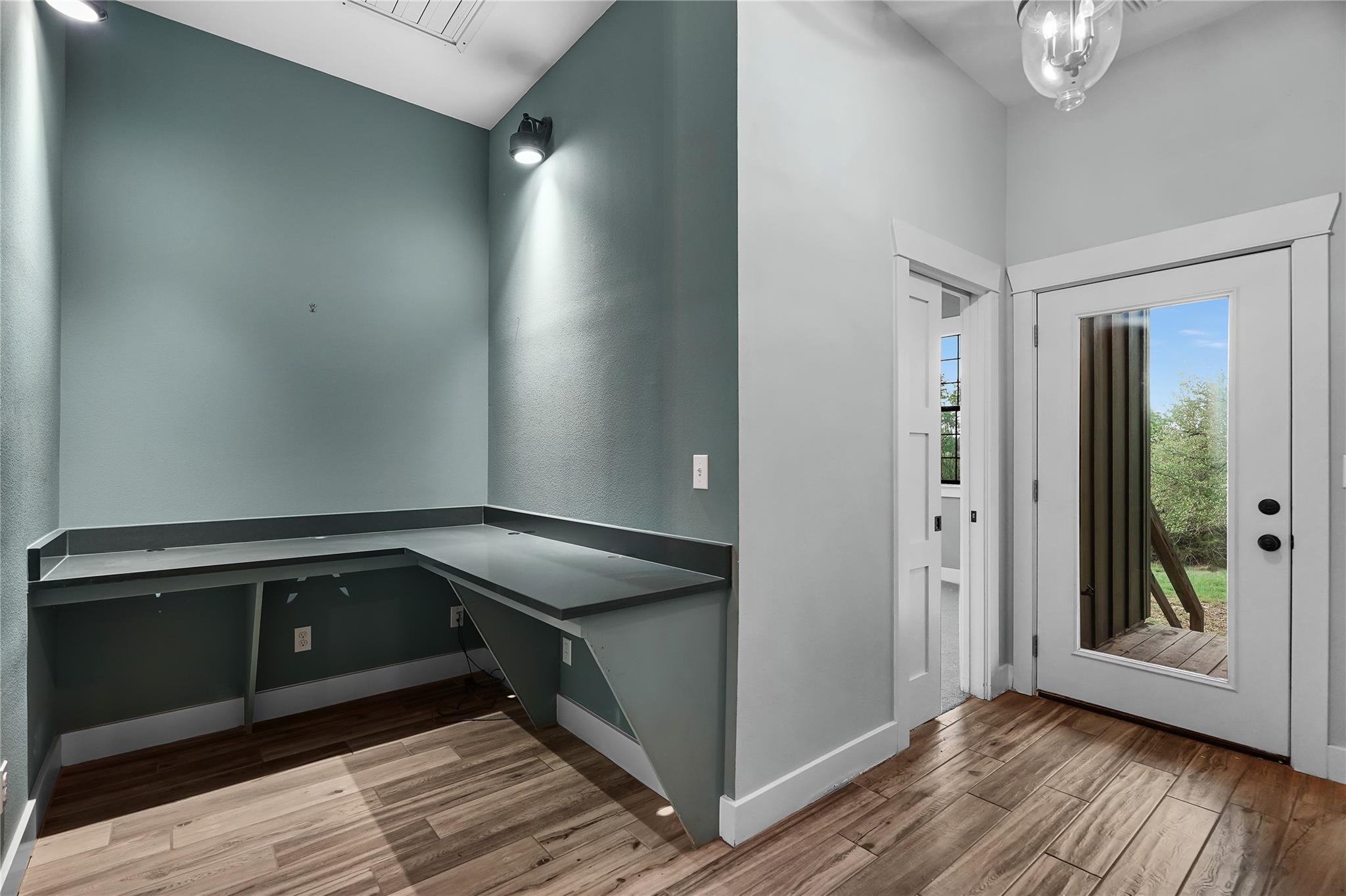 786 Beauchamp Rd, Dripping Springs, TX 78620