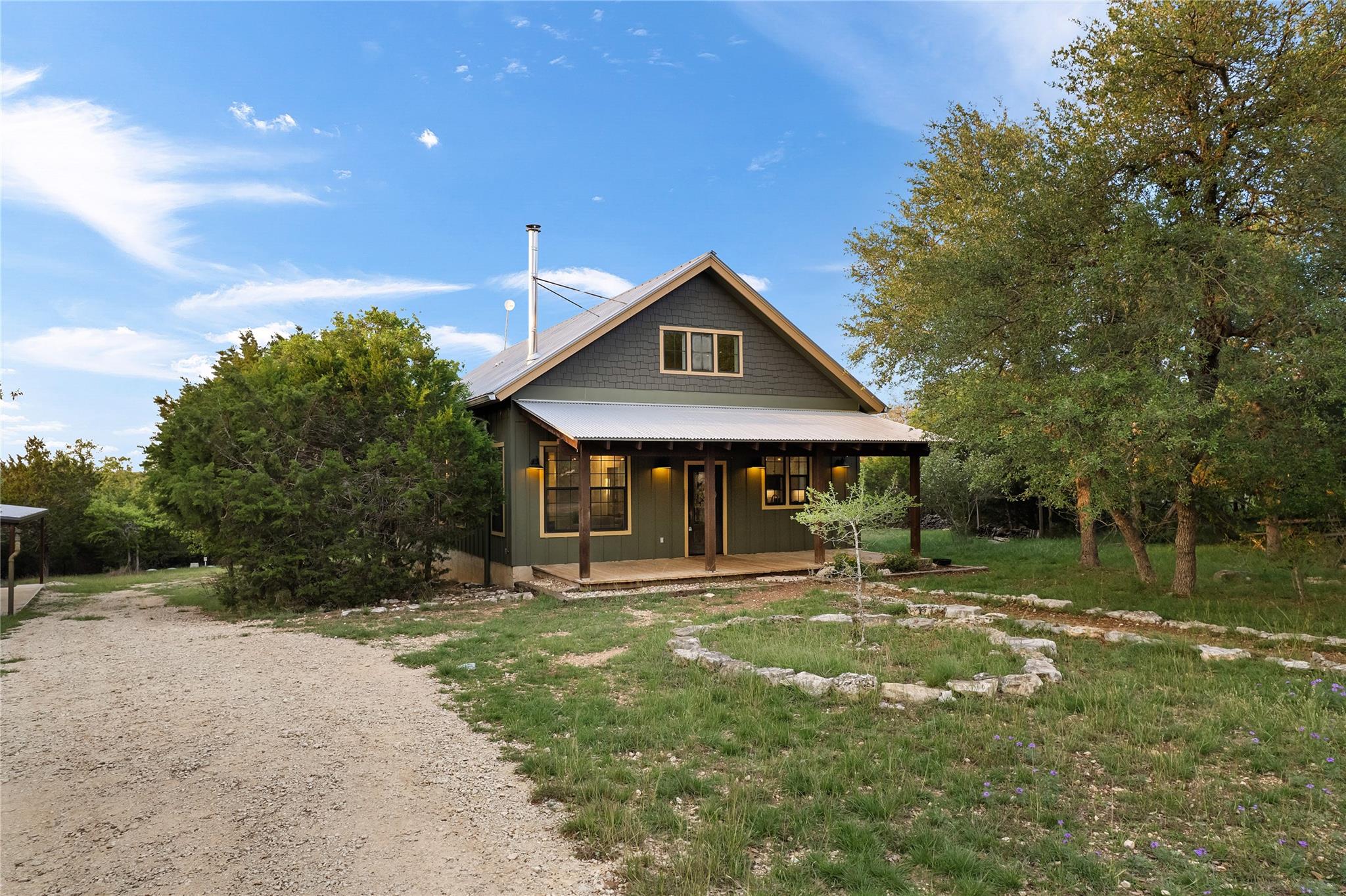 786 Beauchamp Rd, Dripping Springs, TX 78620