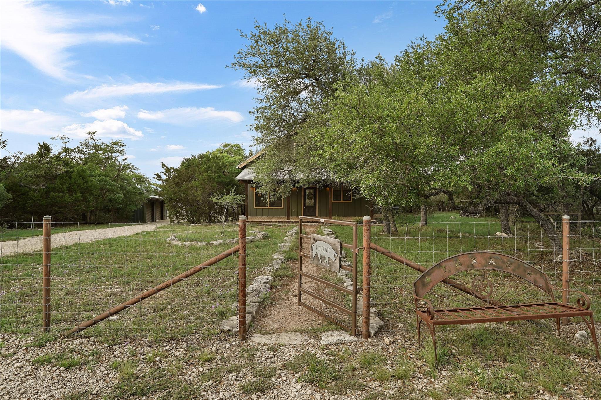 786 Beauchamp Rd, Dripping Springs, TX 78620