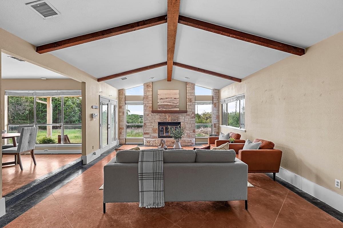 102 Rocky Creek Rd, Dripping Springs, TX 78620