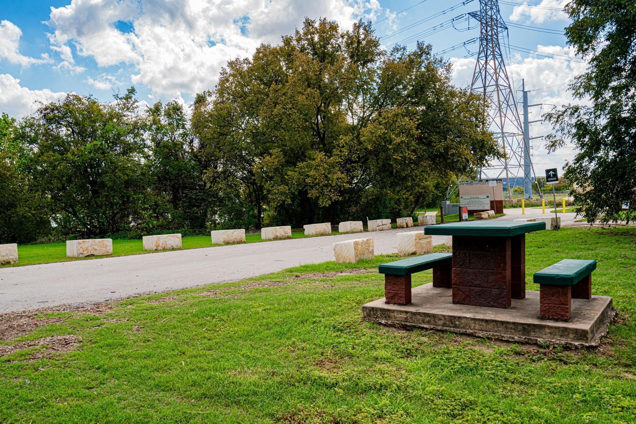 72 San Saba St, Austin, TX 78702