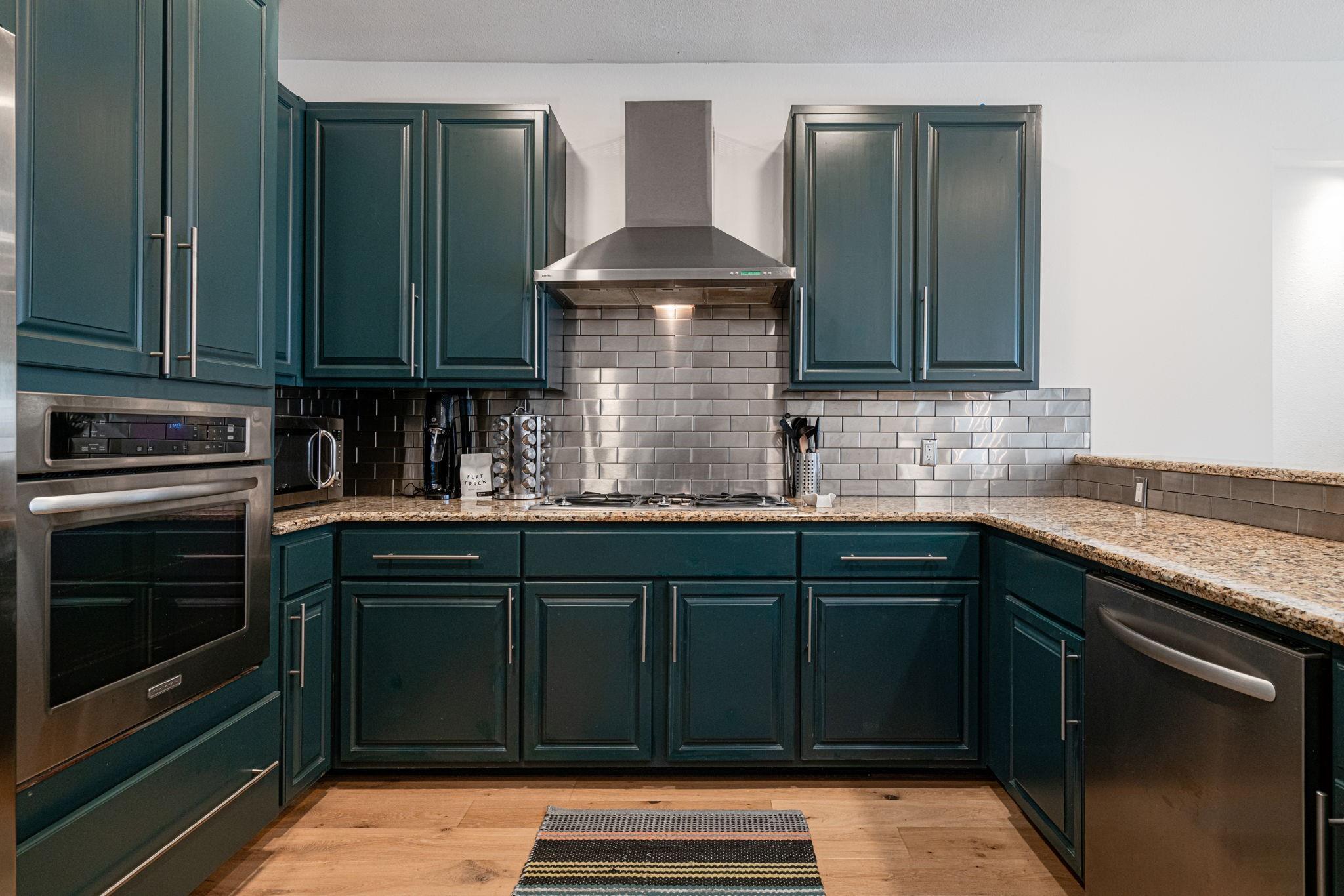 72 San Saba St, Austin, TX 78702