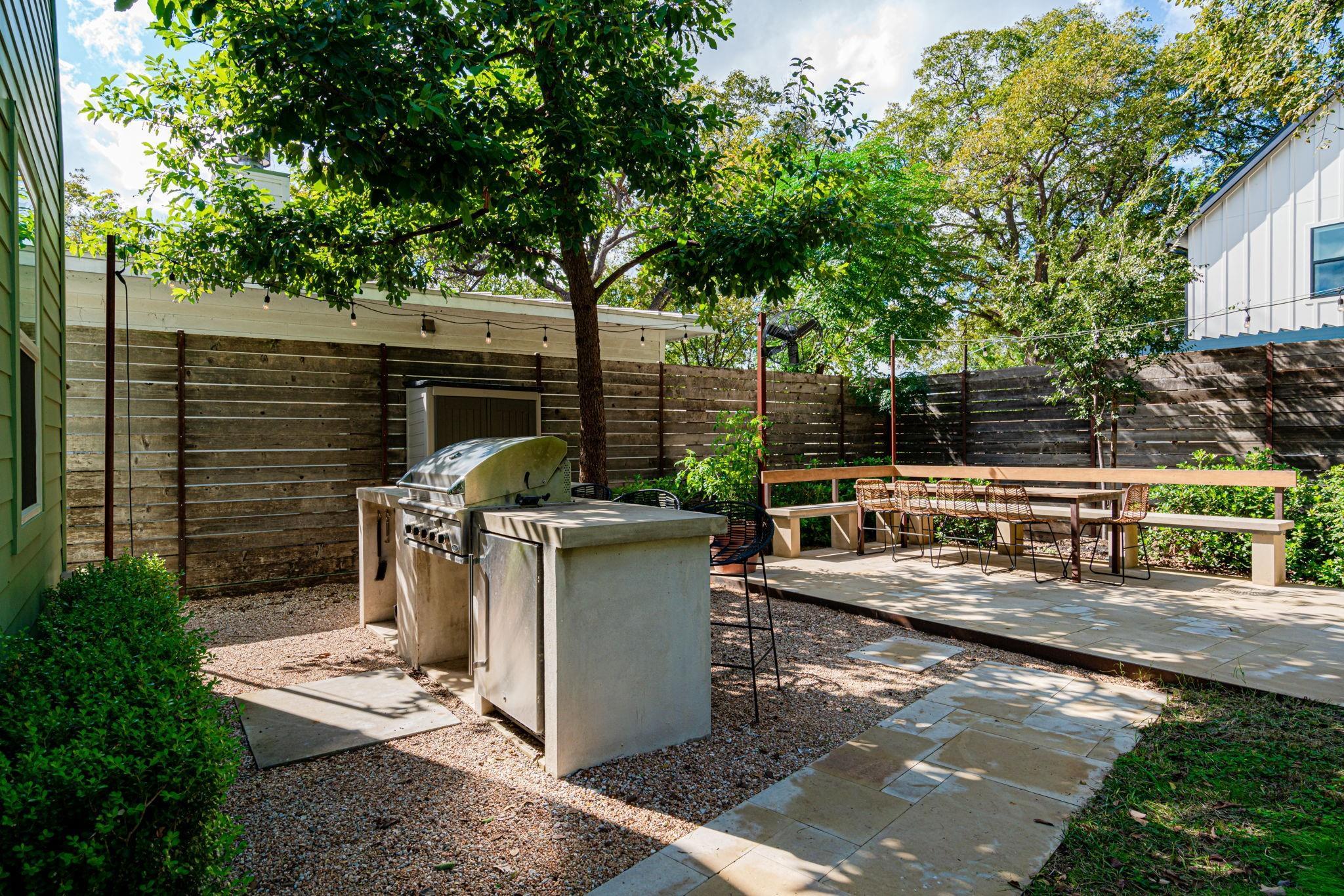 72 San Saba St, Austin, TX 78702
