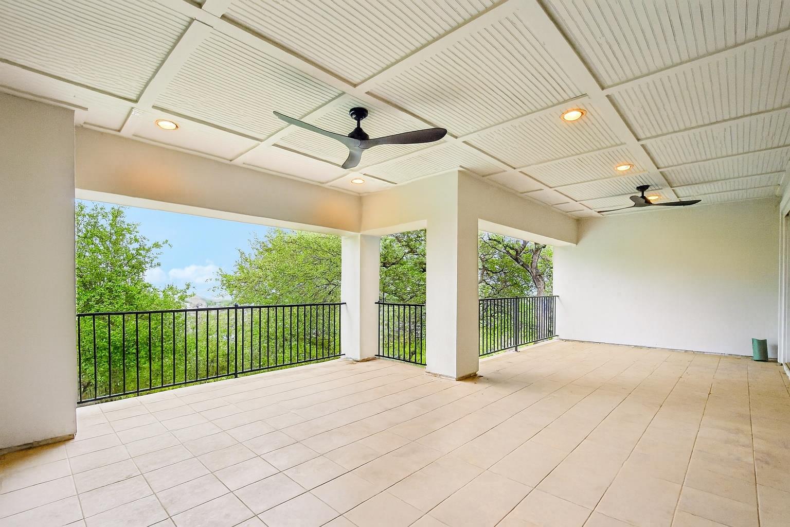 449 Santaluz Ln, Austin, TX 78732