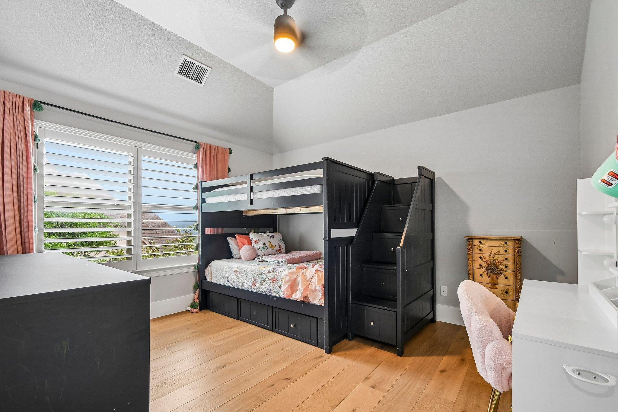 449 Santaluz Ln, Austin, TX 78732