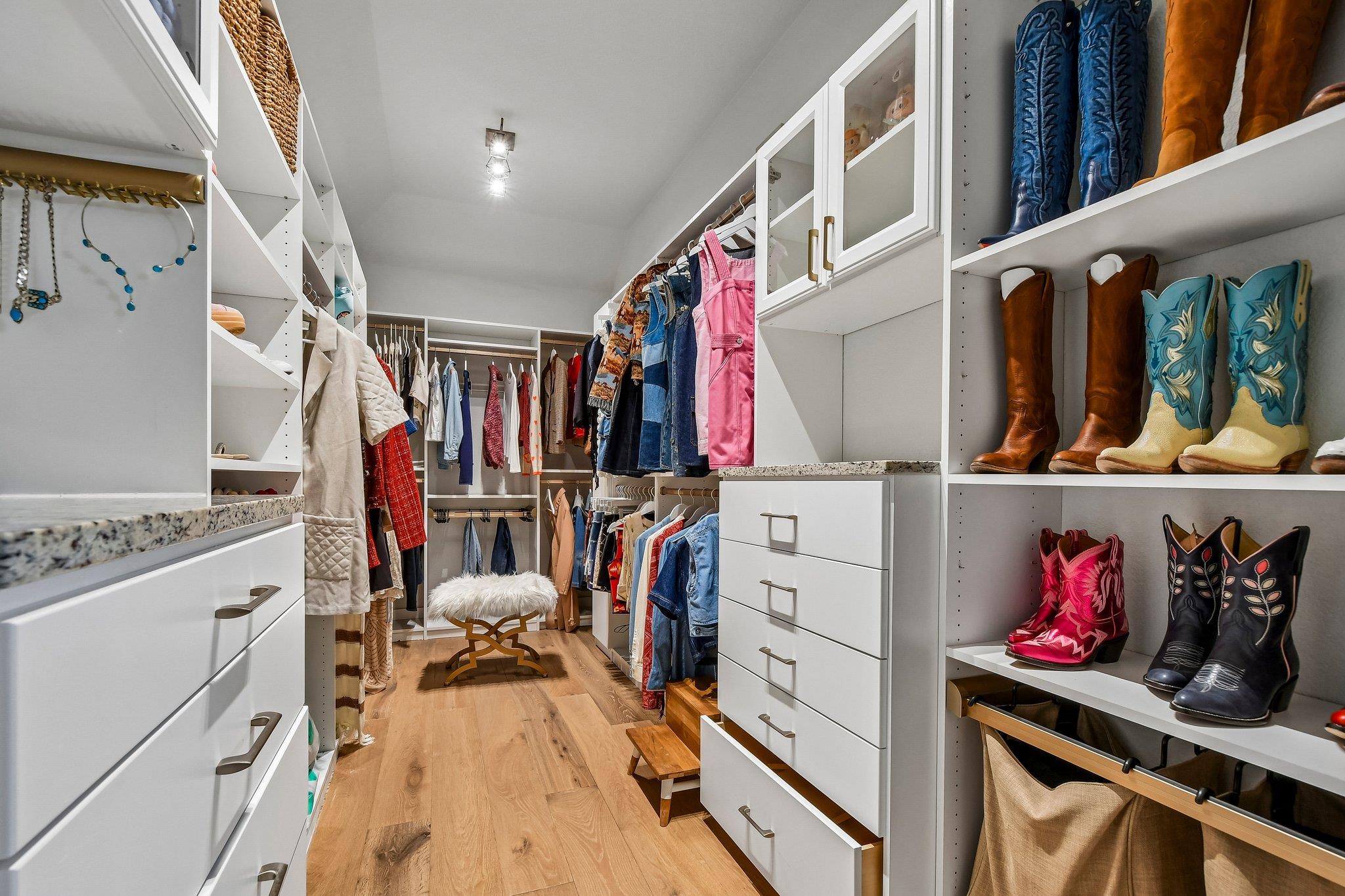 449 Santaluz Ln, Austin, TX 78732