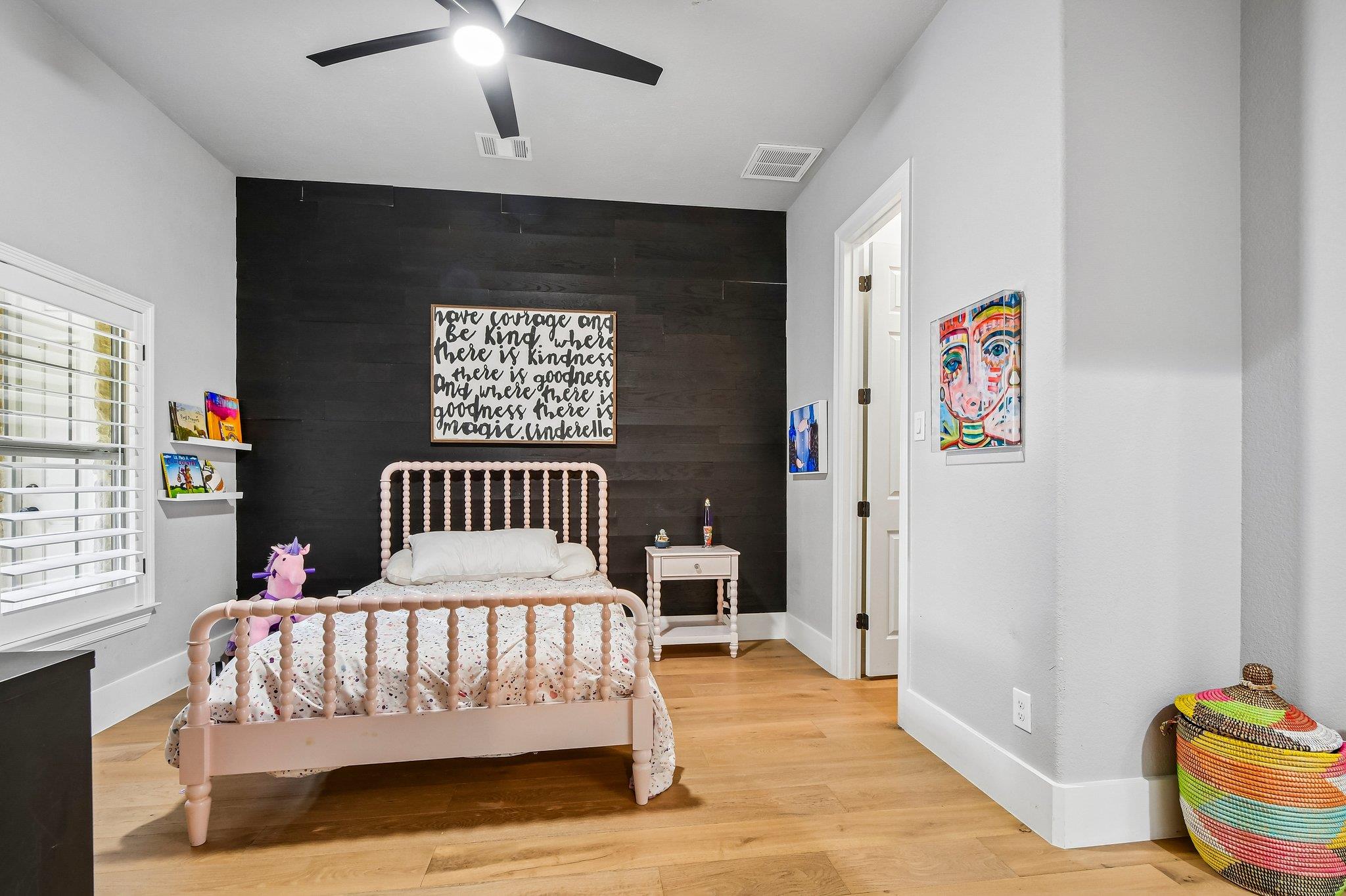 449 Santaluz Ln, Austin, TX 78732