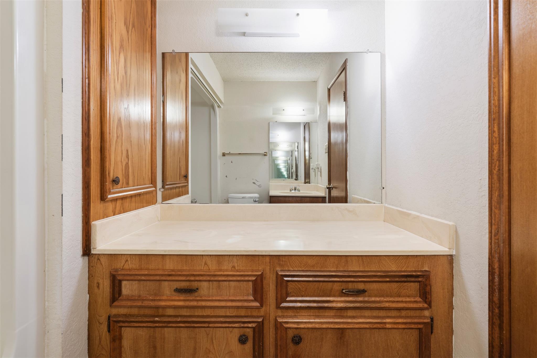 708 Hunter Dr, Rockdale, TX 76567