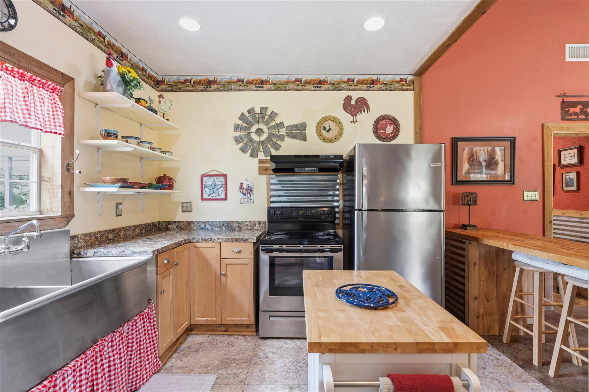 10996 CR 311, Rockdale, TX 76567