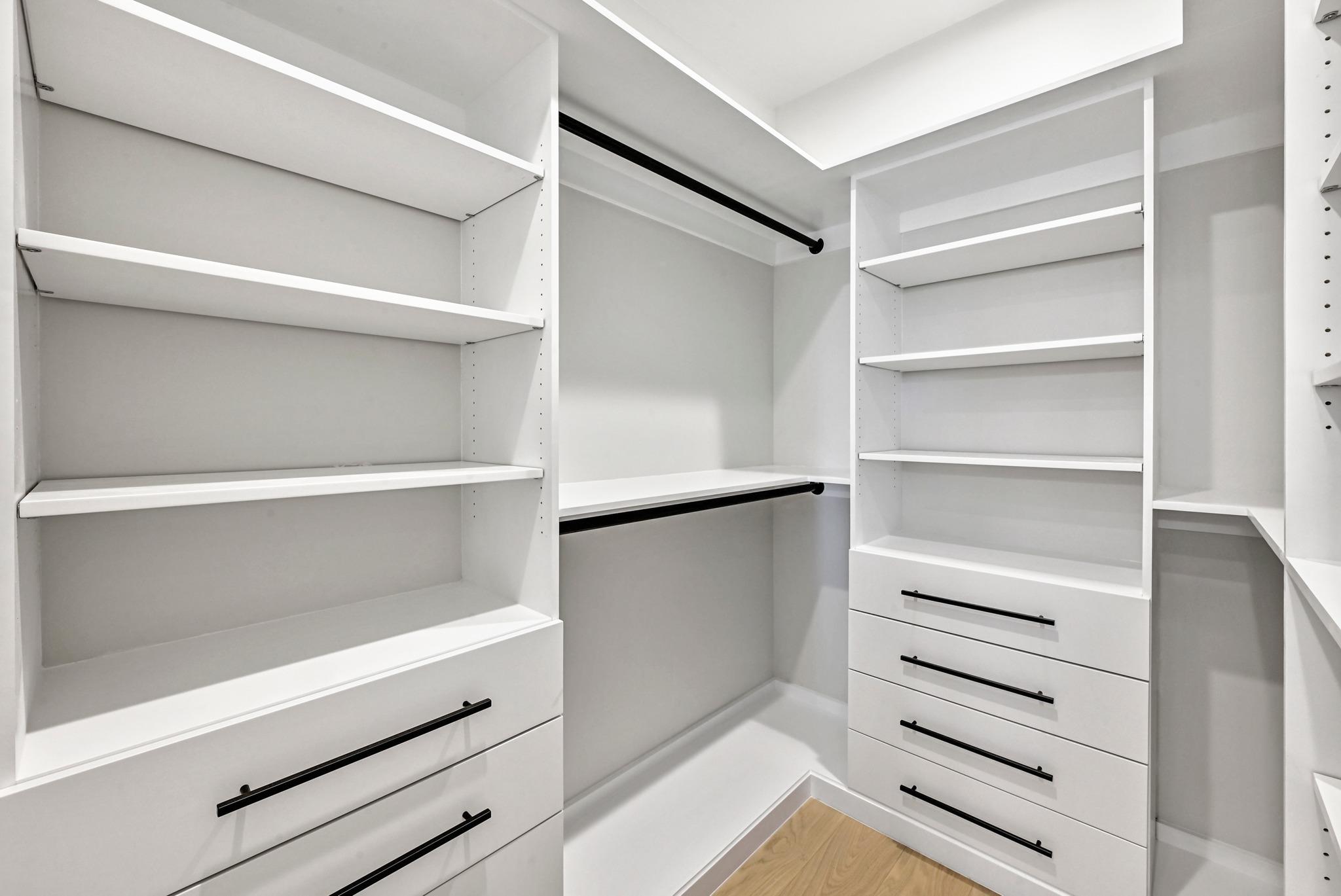 100 W Odell St # 2, Austin, TX 78752