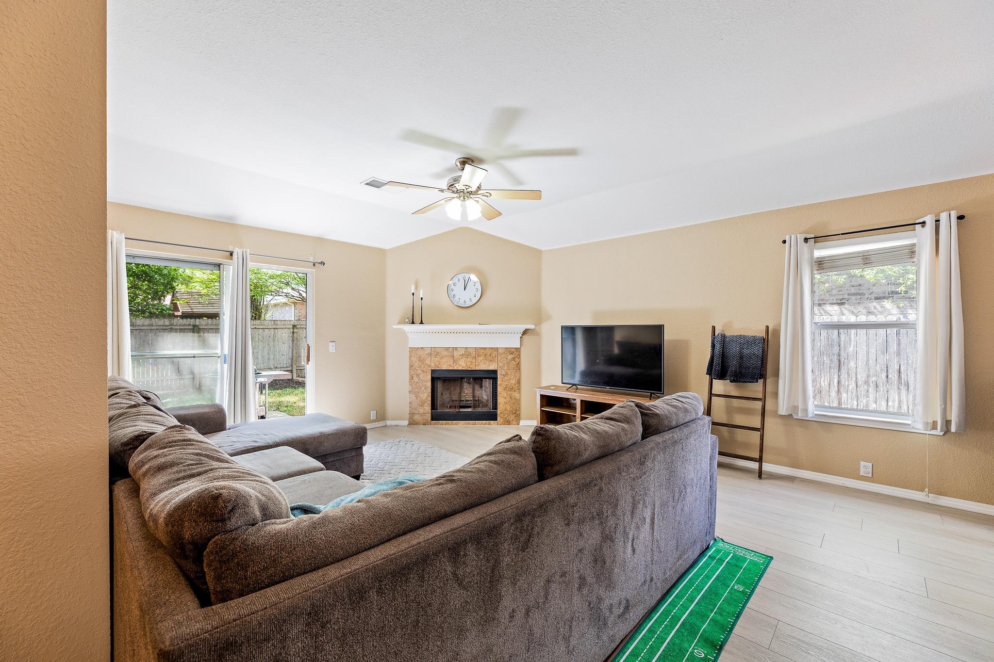 1206 Parker Pl, Cedar Park, TX 78613