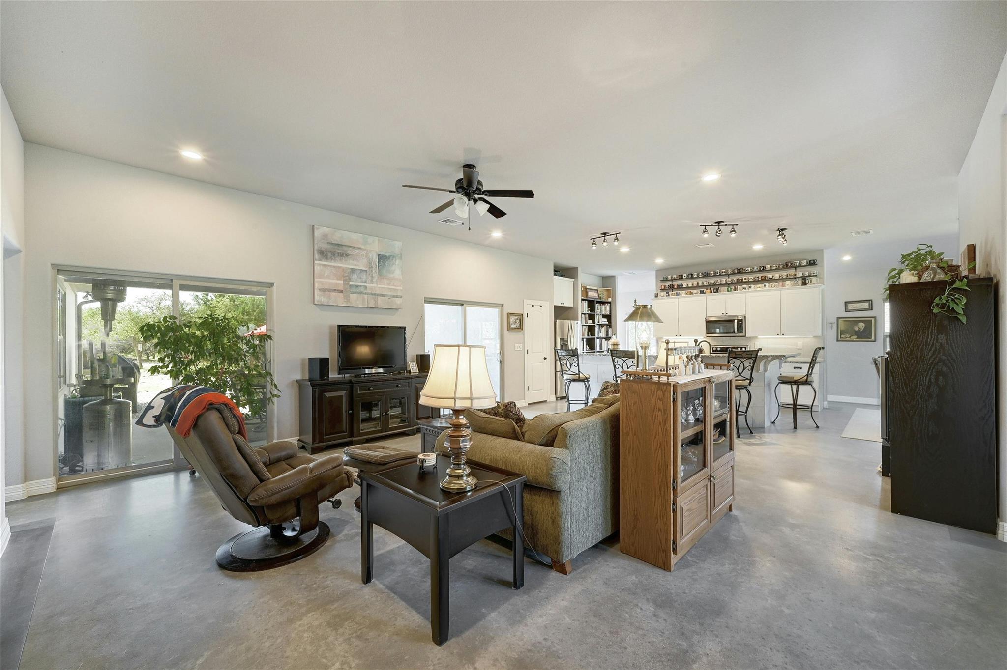 19908 Victoria Chase Rd, Lago Vista, TX 78645