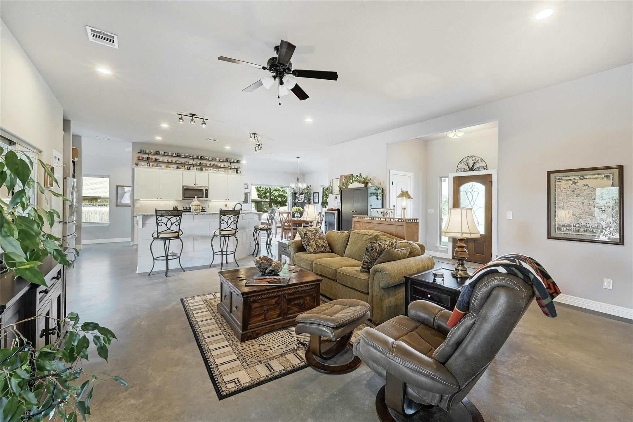 19908 Victoria Chase Rd, Lago Vista, TX 78645