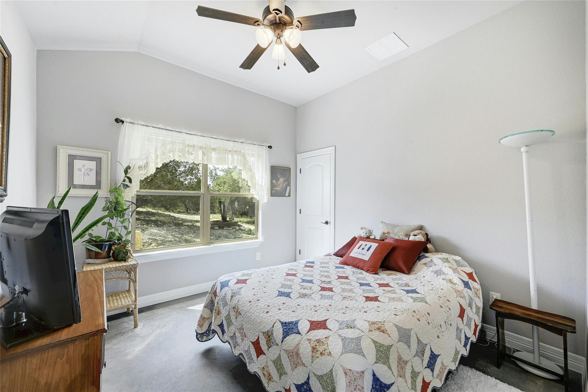 19908 Victoria Chase Rd, Lago Vista, TX 78645