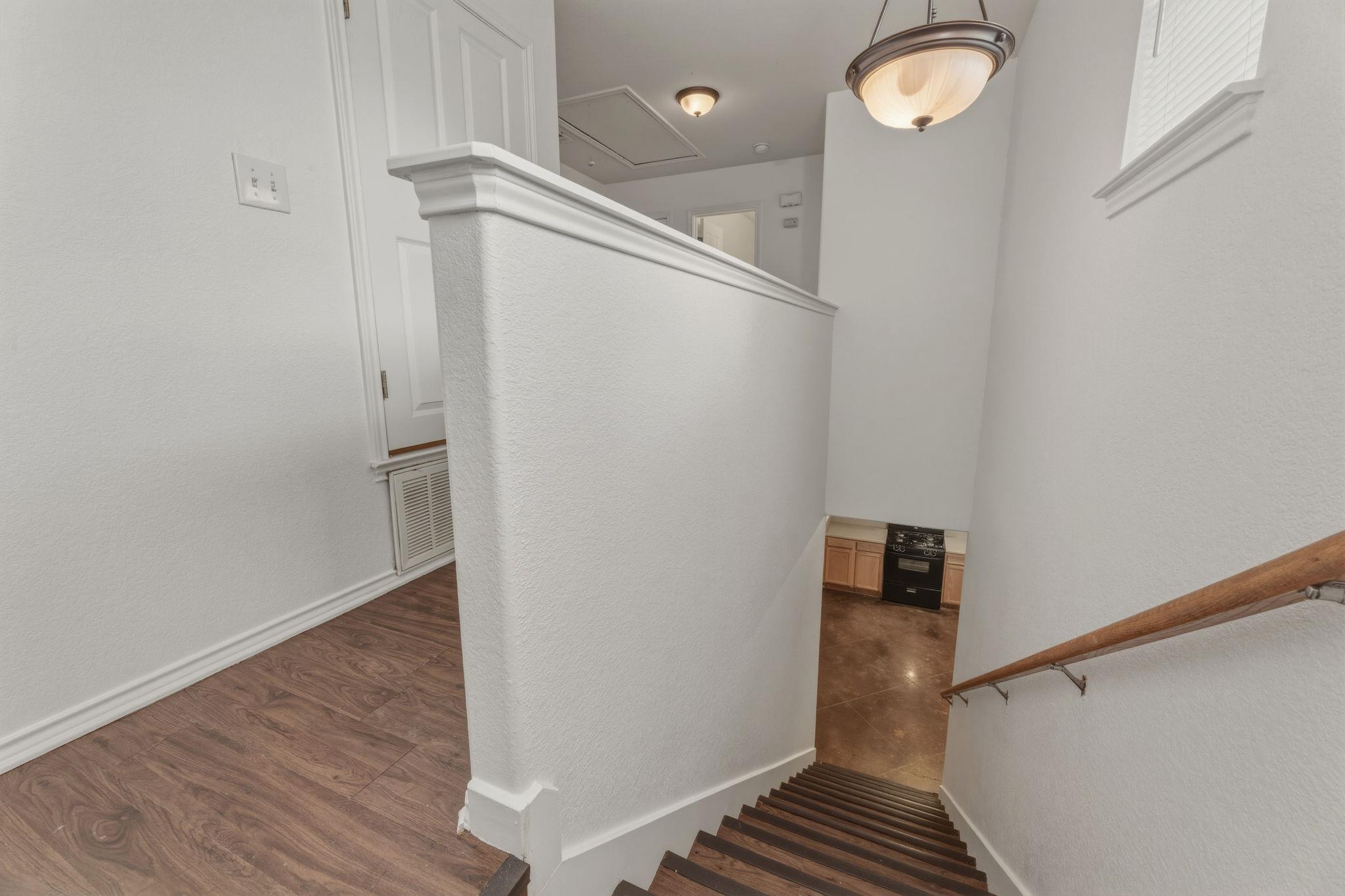 2405 E 9th St # A, Austin, TX 78702