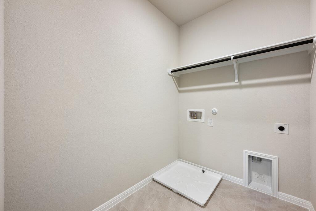 229 Leeland Dr, Liberty Hill, TX 78642