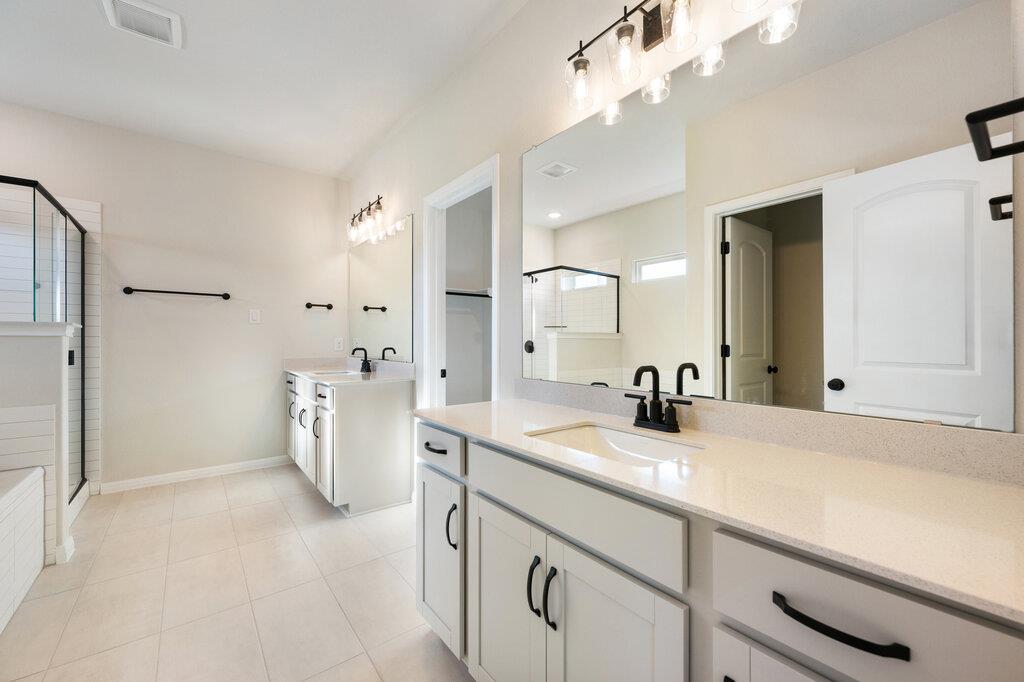 229 Leeland Dr, Liberty Hill, TX 78642