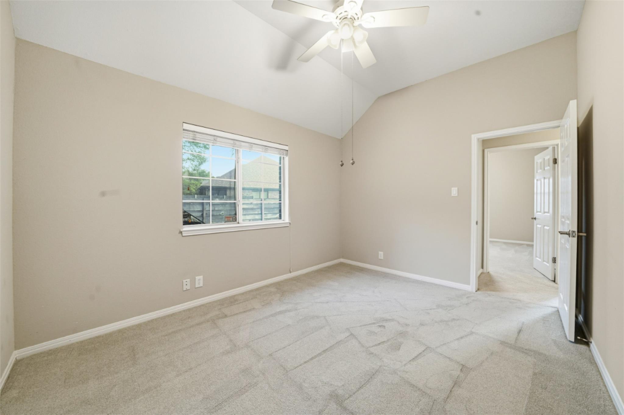 550 Peterson Ln, Lakeway, TX 78734