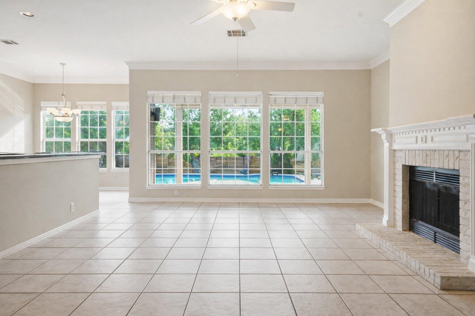 550 Peterson Ln, Lakeway, TX 78734