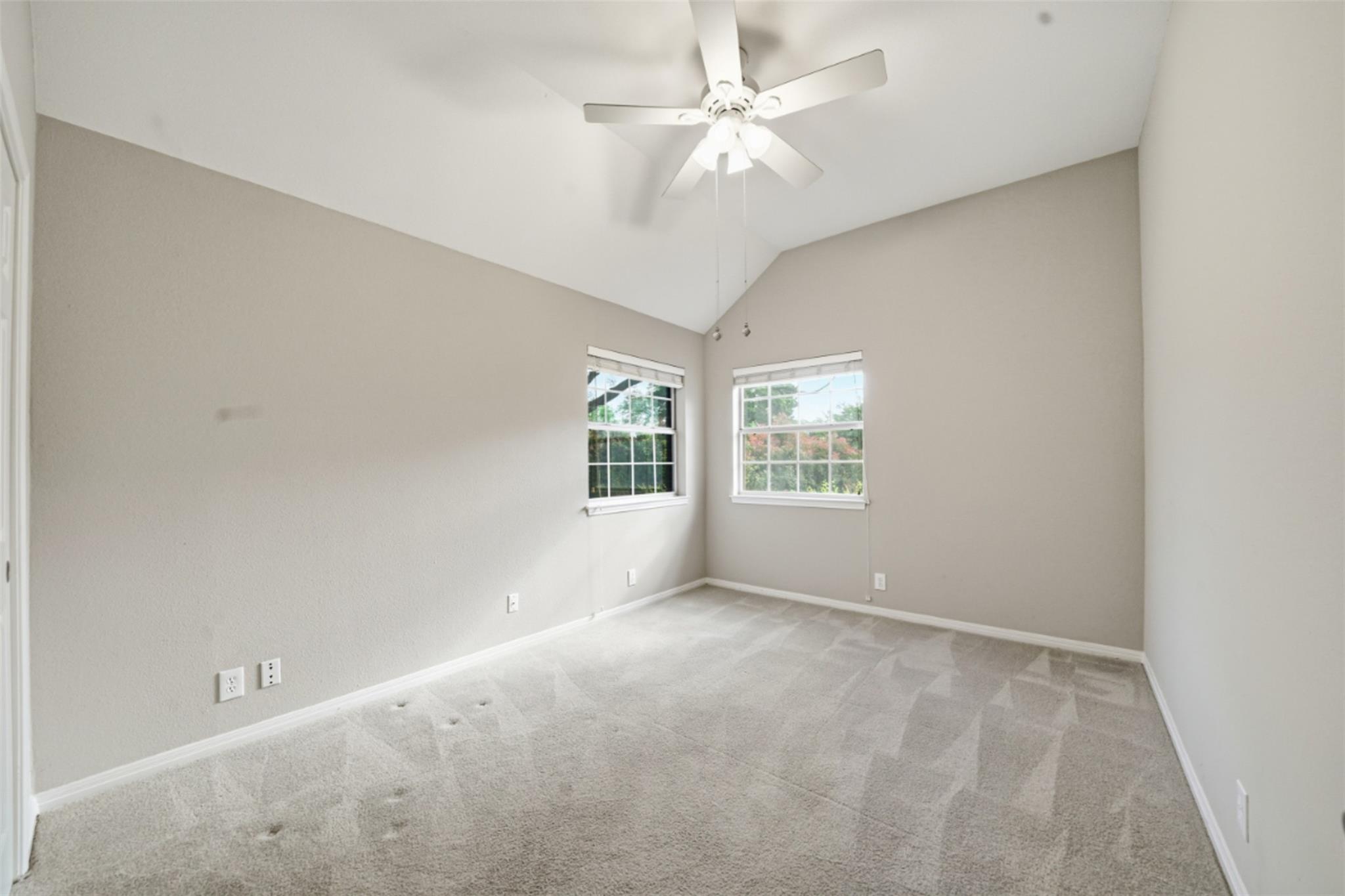 550 Peterson Ln, Lakeway, TX 78734