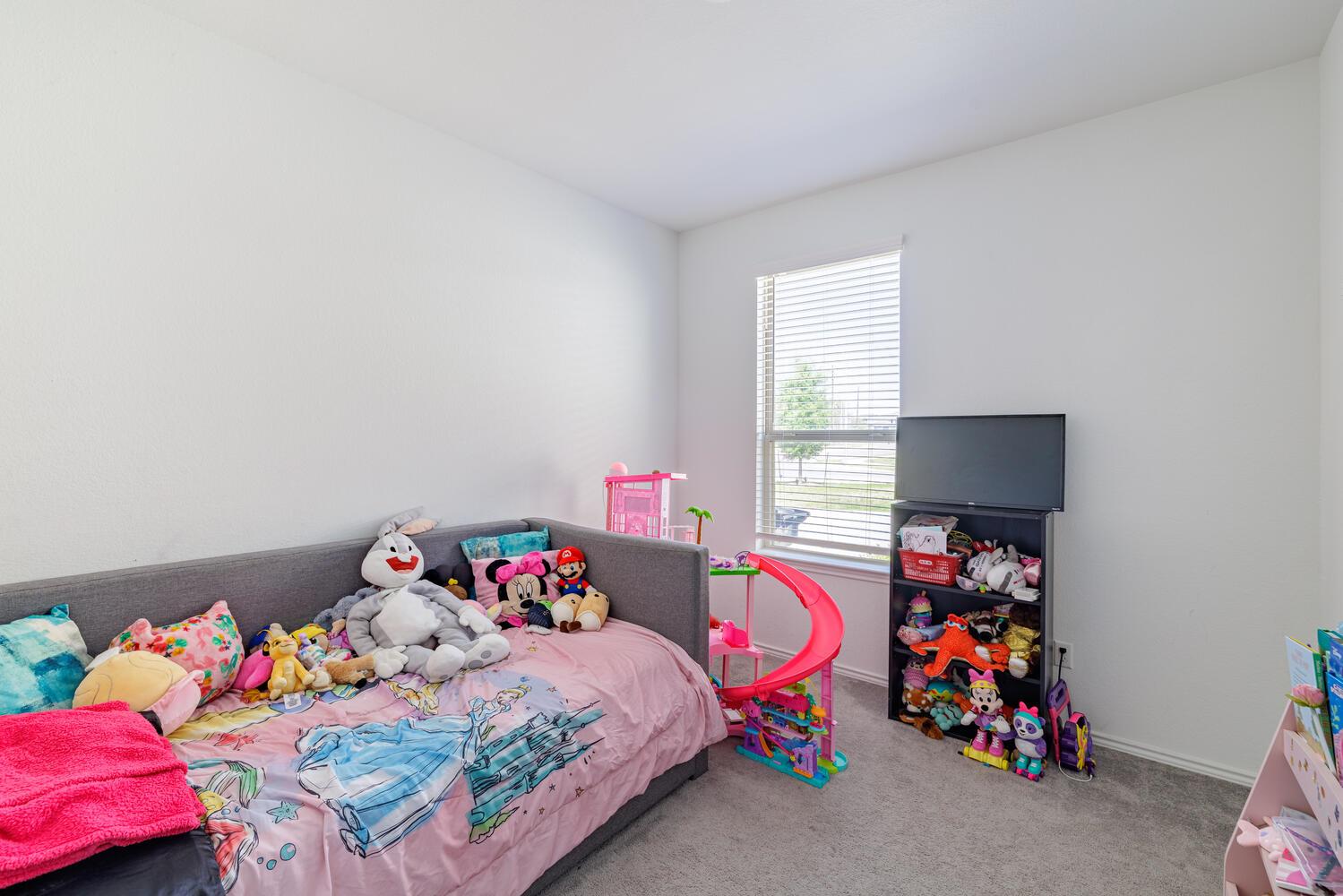 1620 Holly Lake Dr, Leander, TX 78641