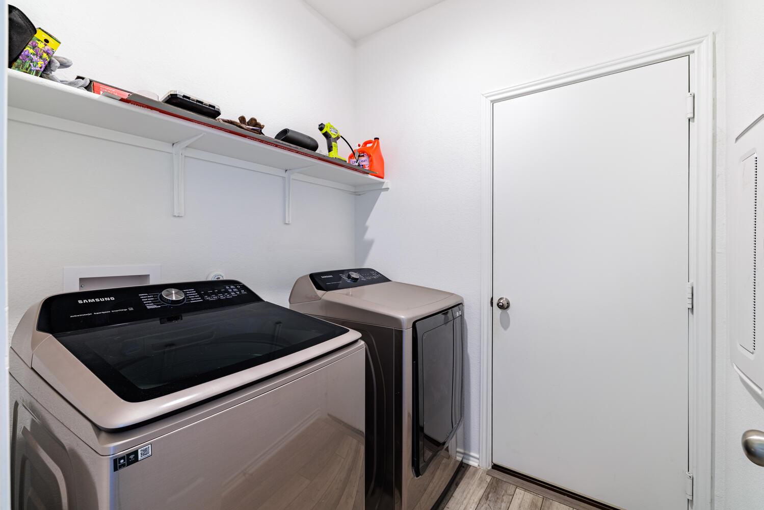 1620 Holly Lake Dr, Leander, TX 78641