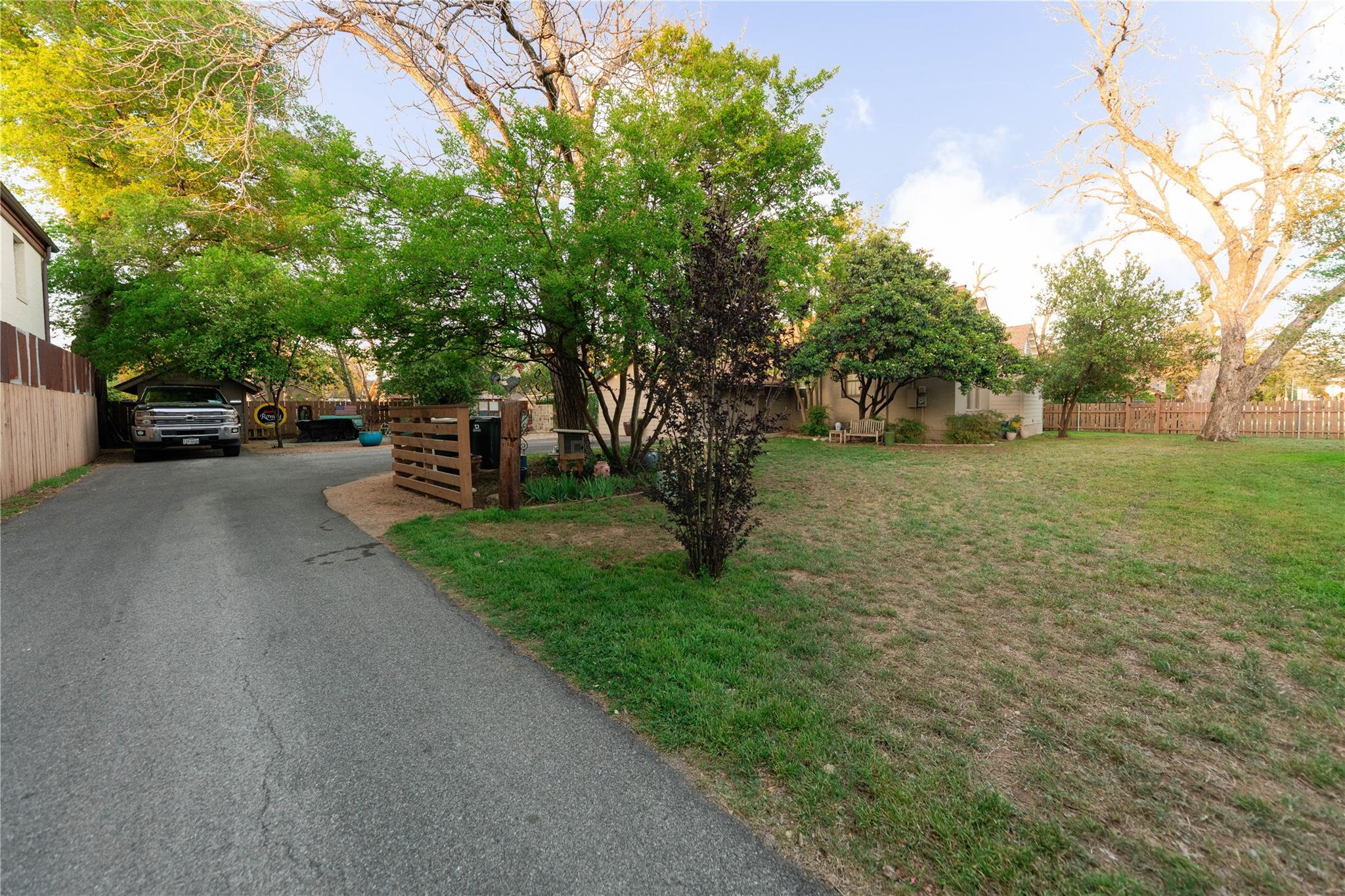 1202 Pecan St, Bastrop, TX 78602