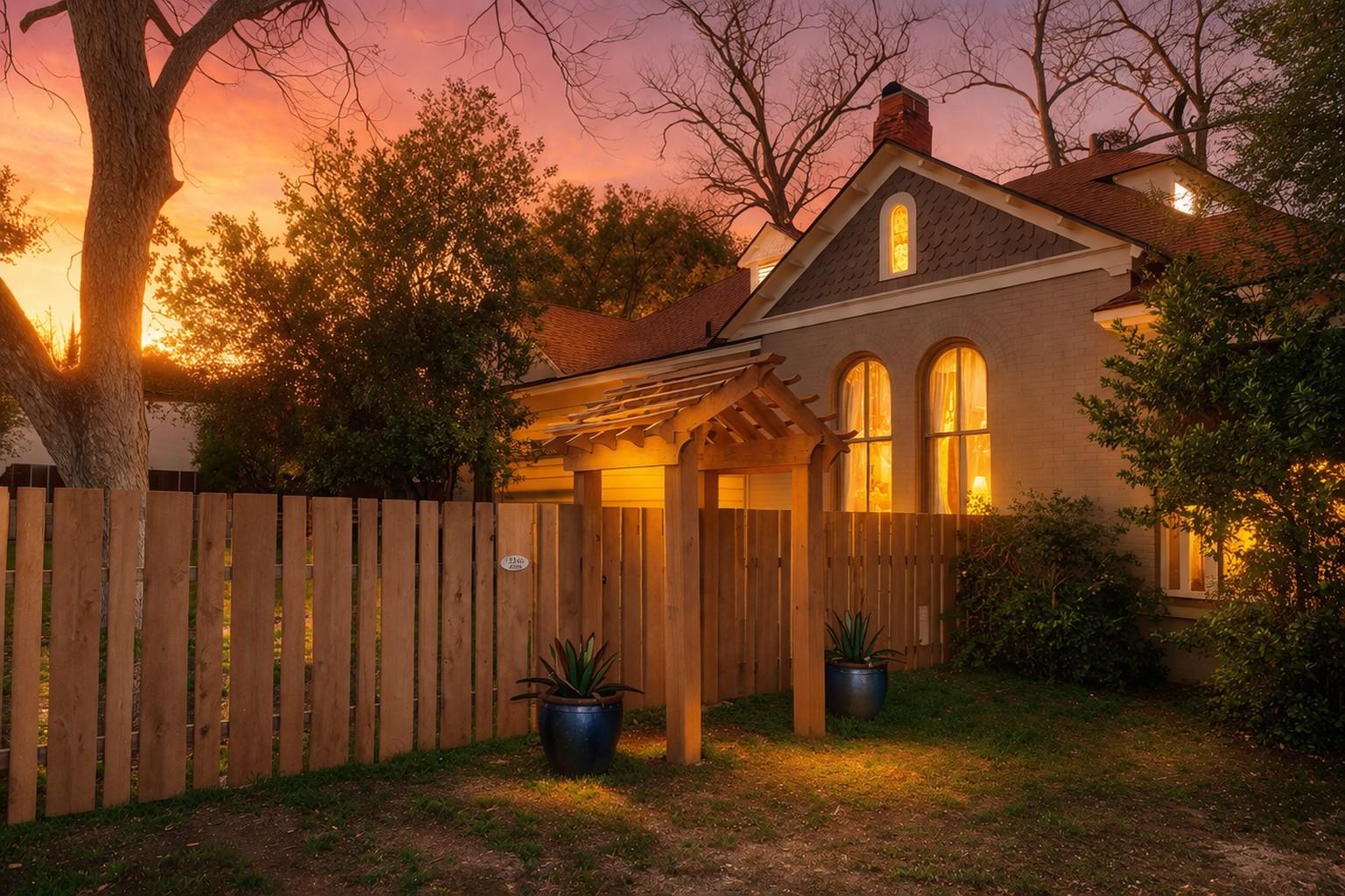 1202 Pecan St, Bastrop, TX 78602