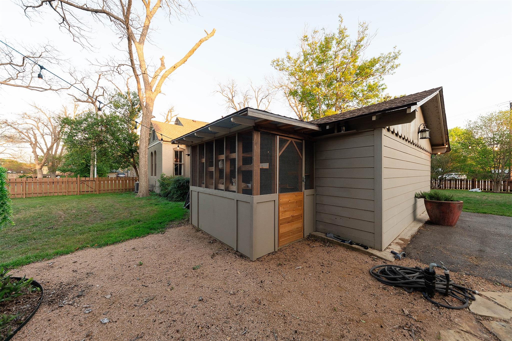 1202 Pecan St, Bastrop, TX 78602