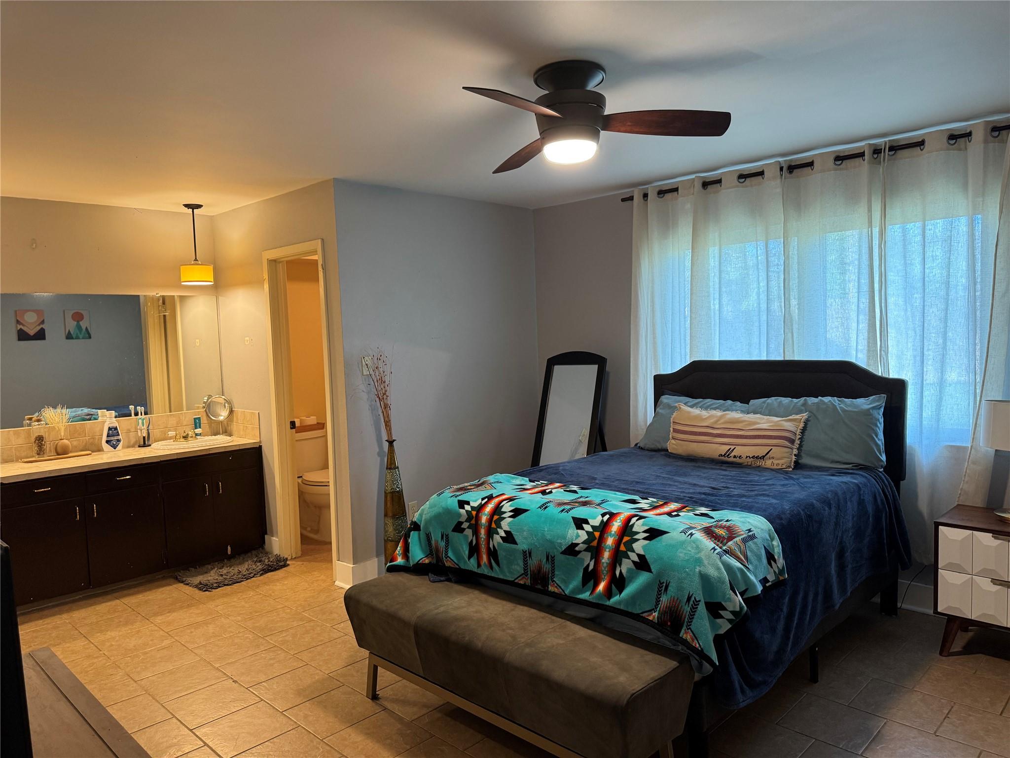 102 Skyloop Dr, Austin, TX 78745