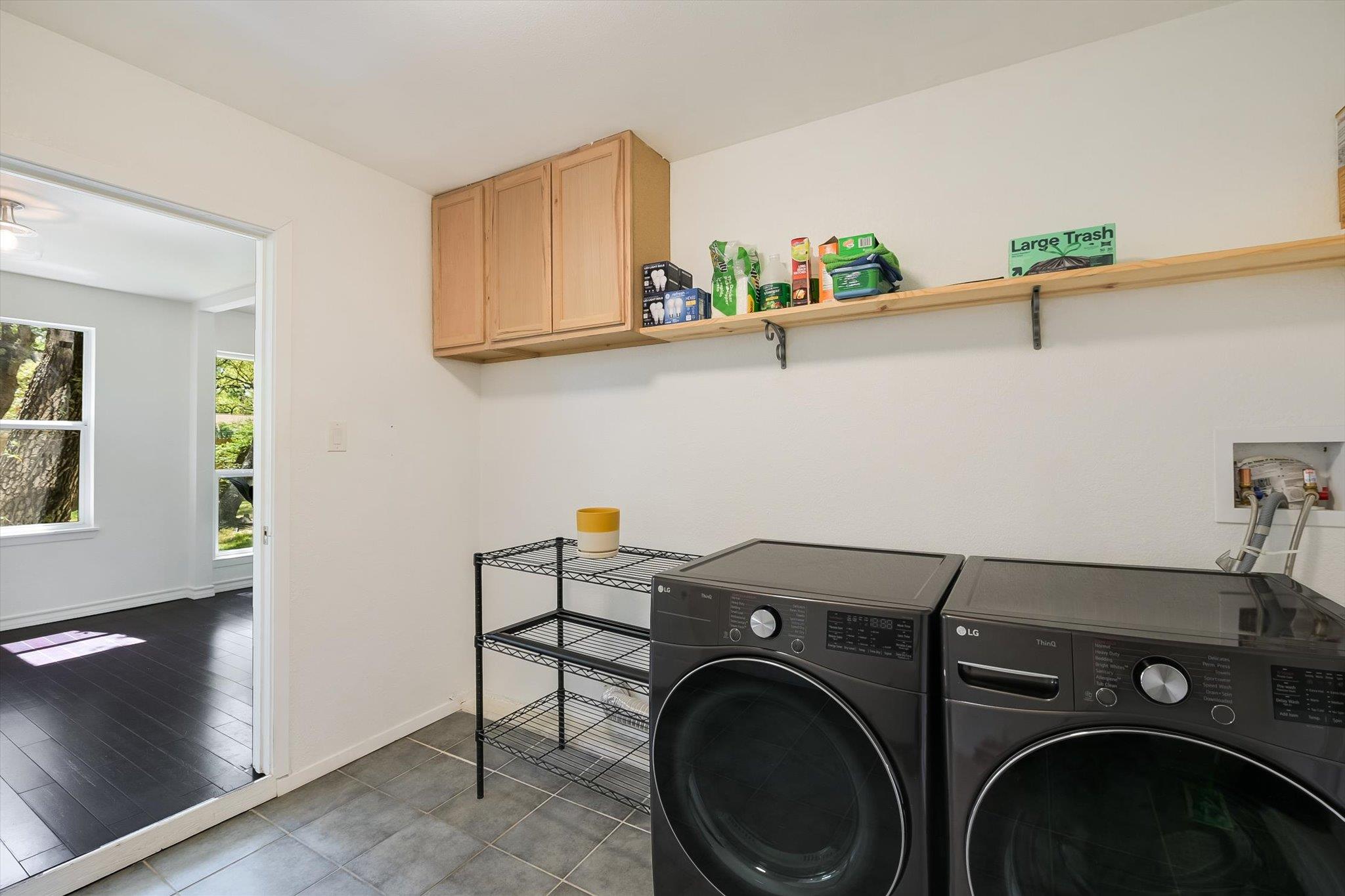 9405 Shady Oaks Dr, Austin, TX 78729