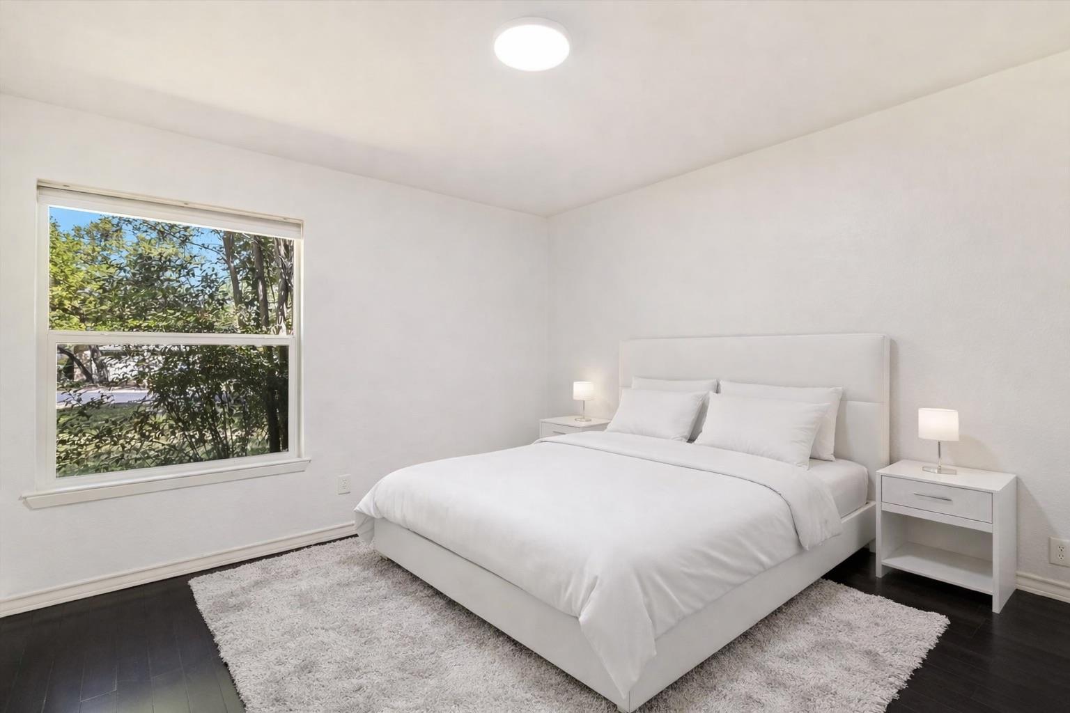 9405 Shady Oaks Dr, Austin, TX 78729