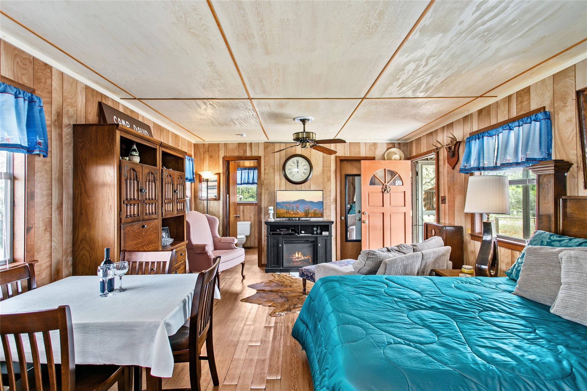 1408 State Park Rd, Lockhart, TX 78644