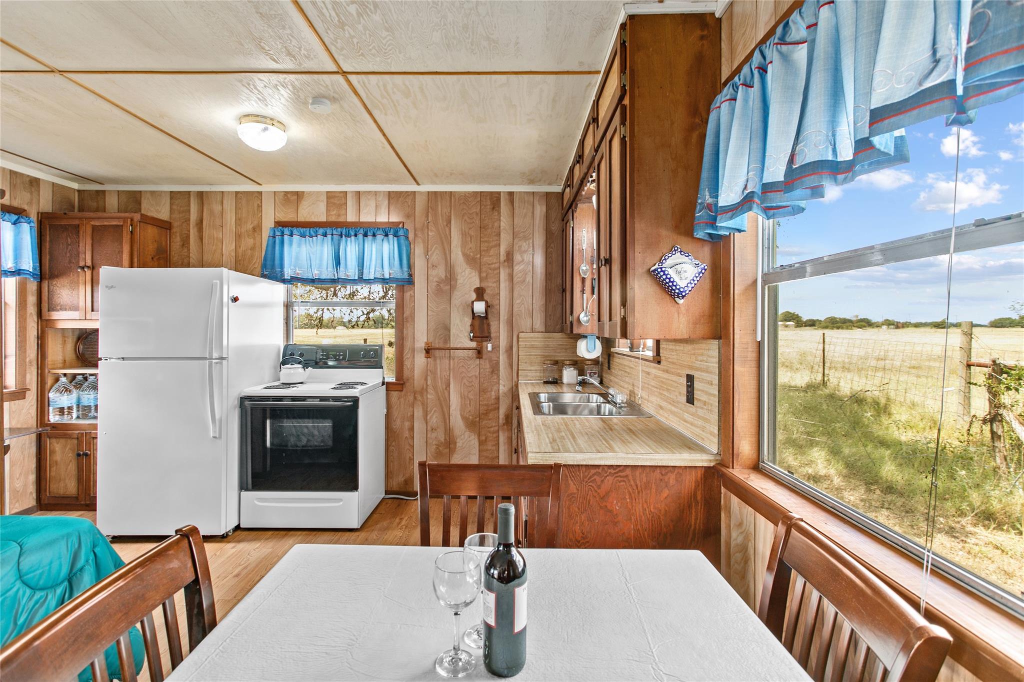 1408 State Park Rd, Lockhart, TX 78644