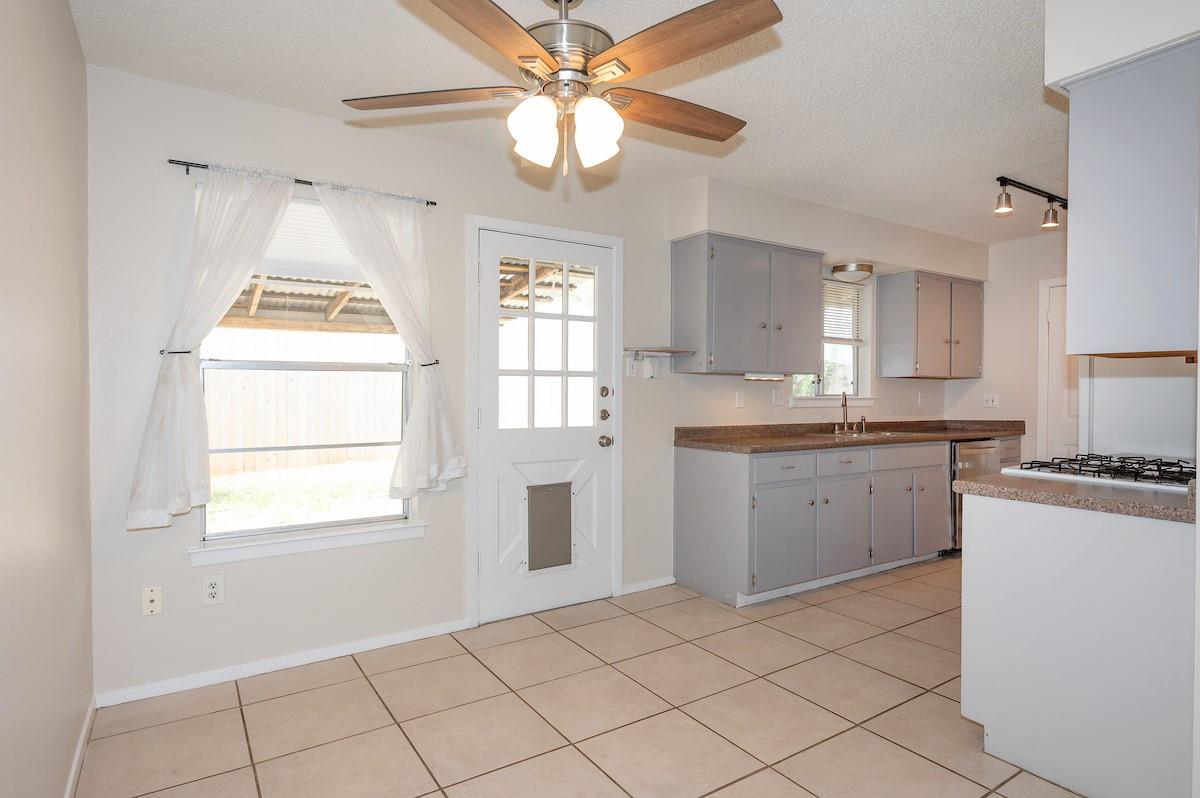 8202 Longview Rd, Austin, TX 78745